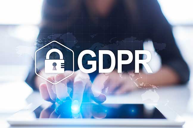 A proteção de dados no Brasil é a garantia de entretenimento nessa quarentena. shutterstock 794205979